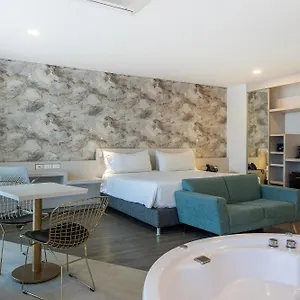 **** Hotell Black Tower Premium Colombia