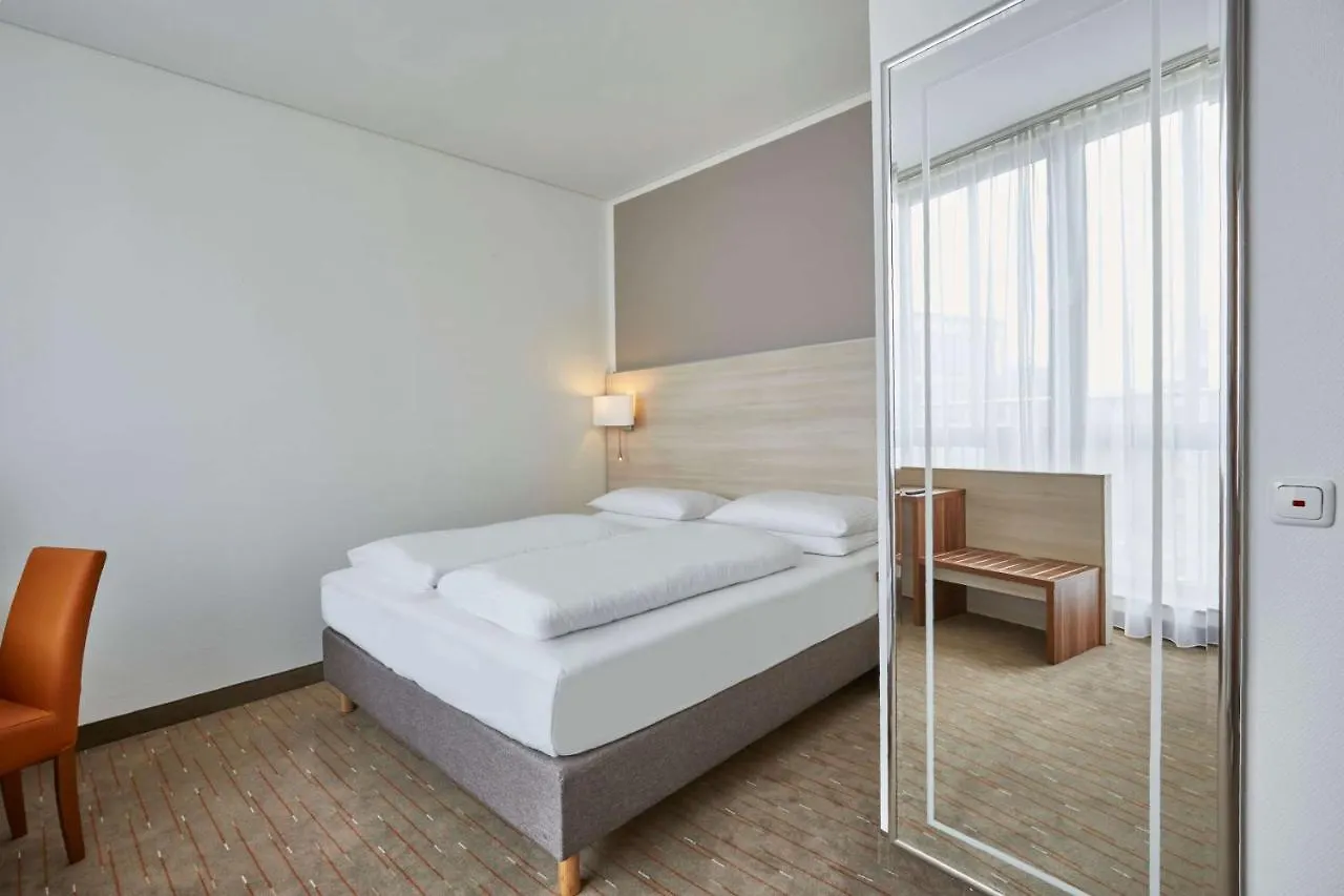 H+ Hotel Berlin Mitte 4*,